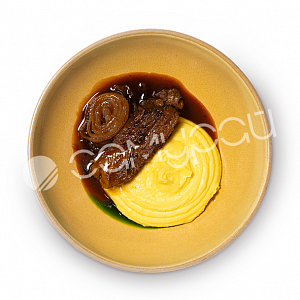 Говяжья грудинка с картофельным кремом